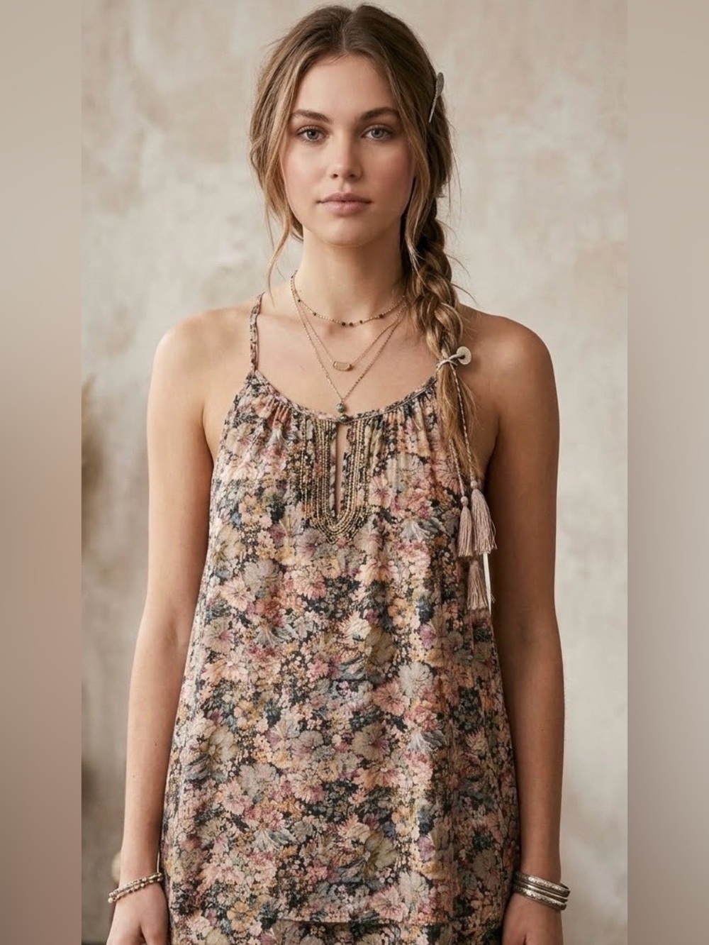 Floral Spaghetti-Strap Haltertop Sleeveless Top in Blush & Olive Size Large